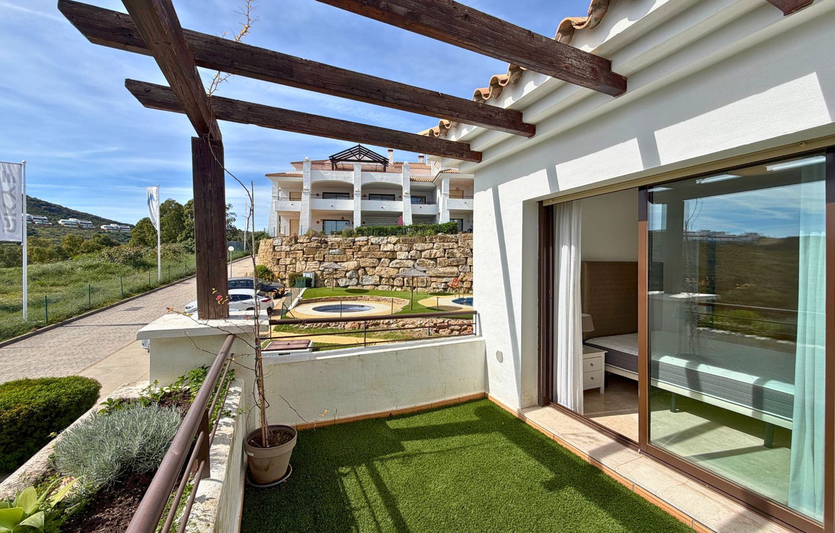 Se vende Apartamento Planta Media de 3 dormitorios en Costa Del Sol, Málaga, España