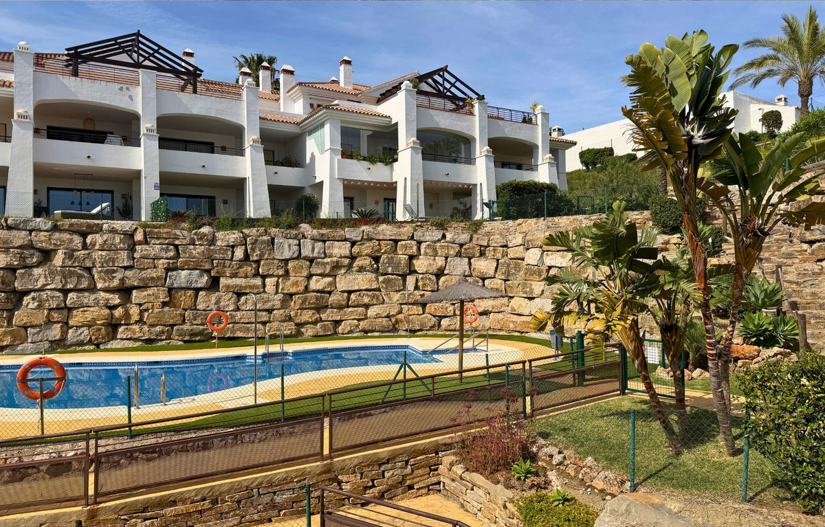Se vende Apartamento Planta Media de 3 dormitorios en Costa Del Sol, Málaga, España