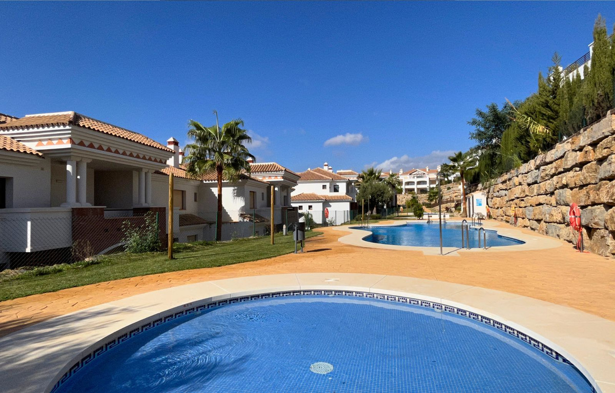 Se vende Apartamento Planta Media de 3 dormitorios en Costa Del Sol, Málaga, España