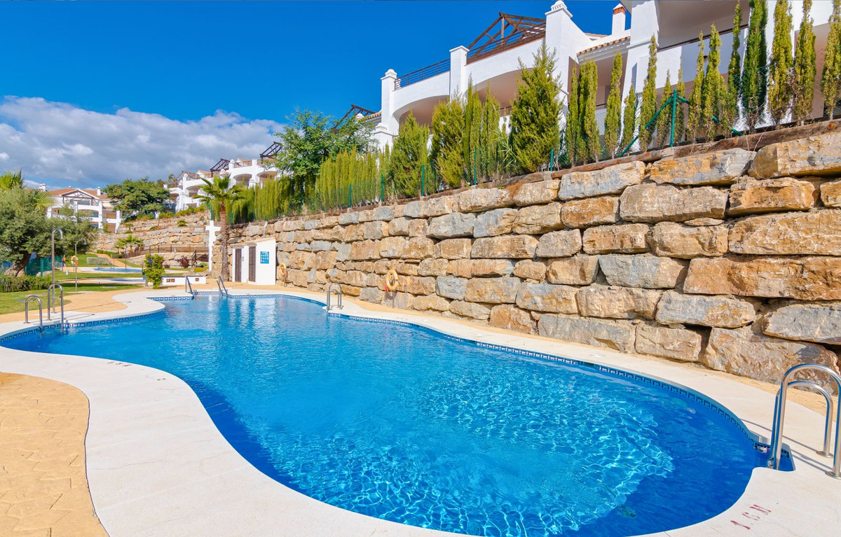 Se vende Apartamento Planta Media de 3 dormitorios en Costa Del Sol, Málaga, España