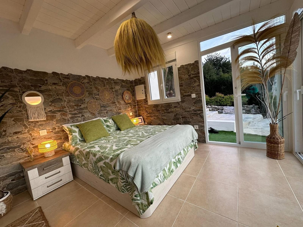 5 Bed Townhouse for sale in Mijas Costa Del Sol, Málaga, Spain