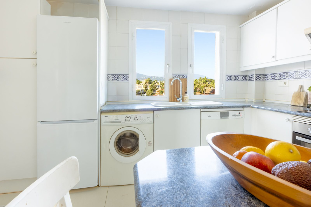 Se vende Apartamento en Planta Última de 3 dormitorios en Costa Del Sol, Málaga, España