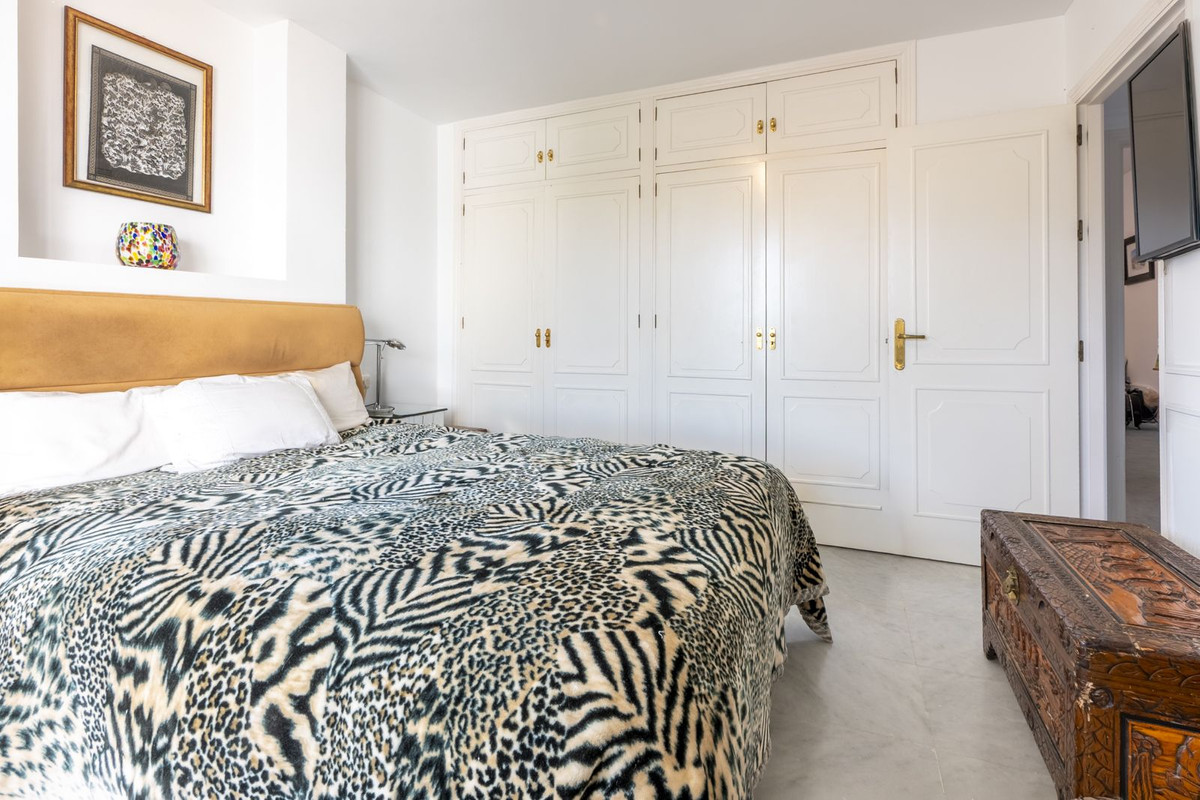 Se vende Apartamento en Planta Última de 3 dormitorios en Costa Del Sol, Málaga, España