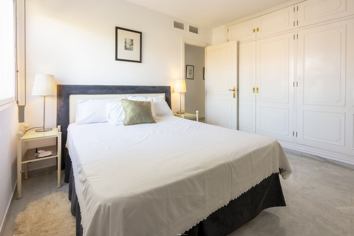 Se vende Apartamento en Planta Última de 3 dormitorios en Costa Del Sol, Málaga, España