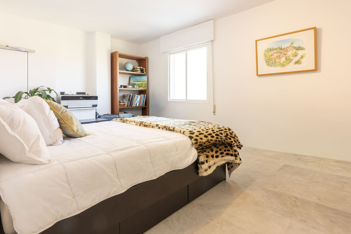 Se vende Apartamento en Planta Última de 3 dormitorios en Costa Del Sol, Málaga, España
