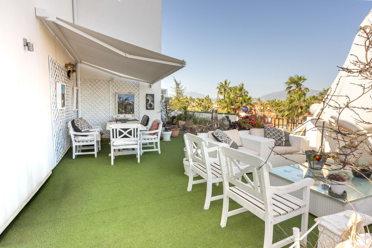 Se vende Apartamento en Planta Última de 3 dormitorios en Costa Del Sol, Málaga, España