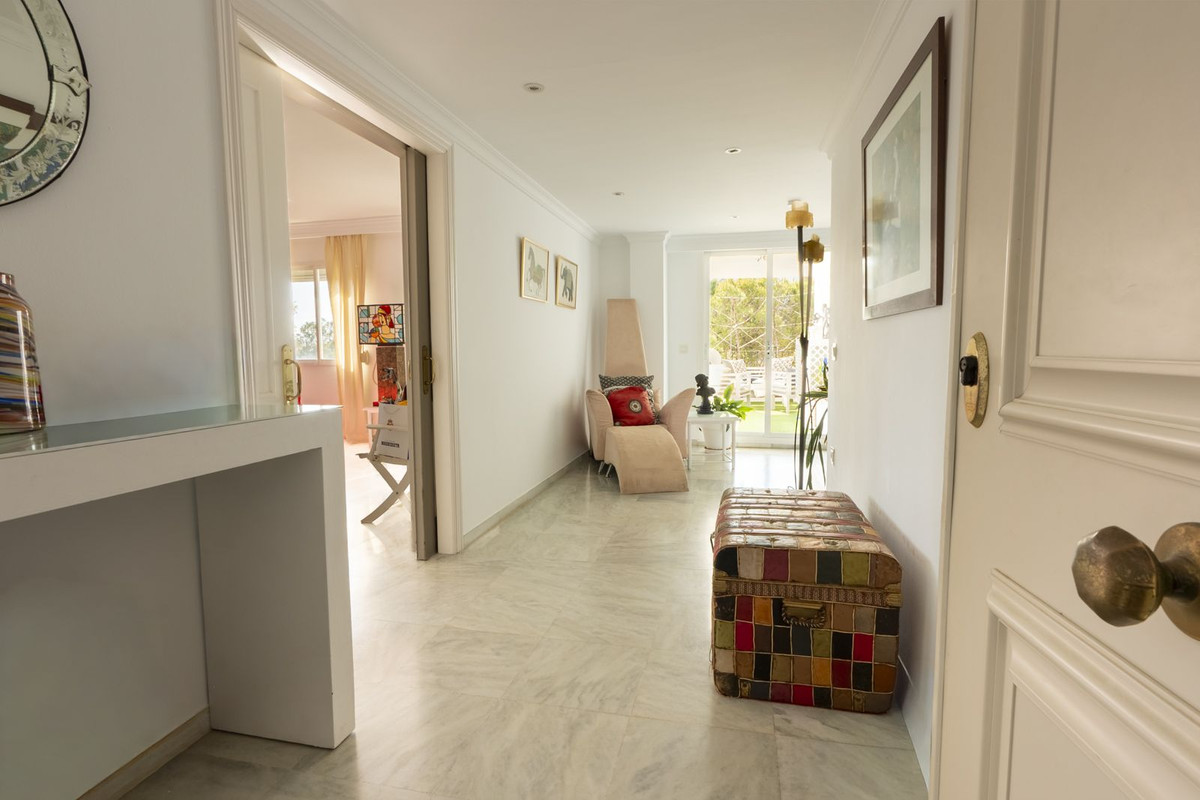 Se vende Apartamento en Planta Última de 3 dormitorios en Costa Del Sol, Málaga, España