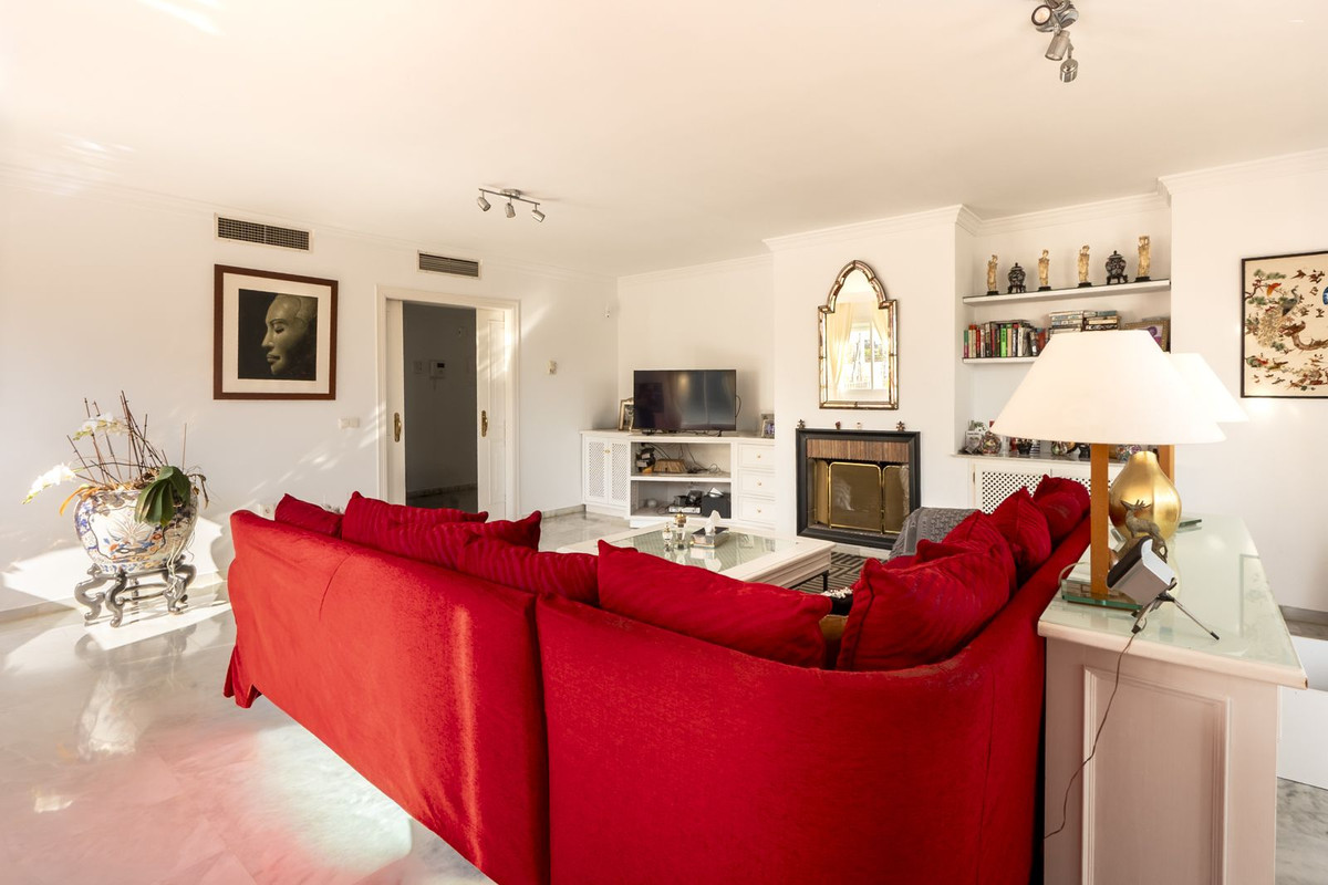 Se vende Apartamento en Planta Última de 3 dormitorios en Costa Del Sol, Málaga, España