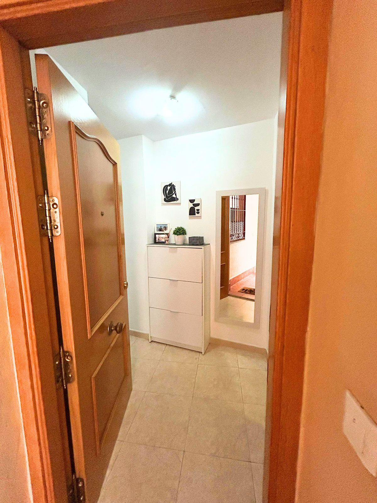 Se vende Apartamento Planta Media de 2 dormitorios en Costa Del Sol, Málaga, España