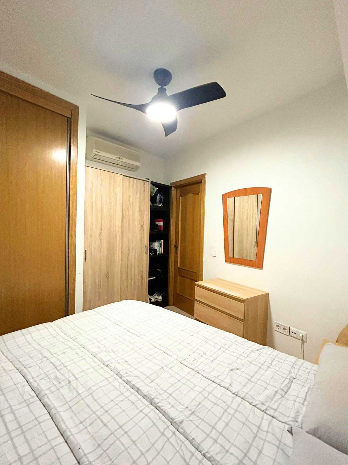 Se vende Apartamento Planta Media de 2 dormitorios en Costa Del Sol, Málaga, España