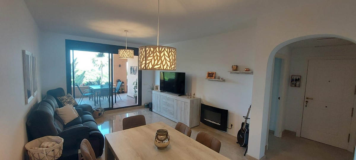 2 Bed Apartment for sale in La Duquesa Costa Del Sol, Málaga, Spain