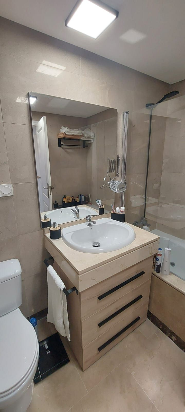 2 Bed Apartment for sale in La Duquesa Costa Del Sol, Málaga, Spain