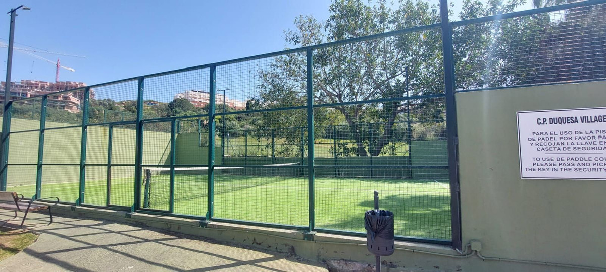 2 Bed Apartment for sale in La Duquesa Costa Del Sol, Málaga, Spain