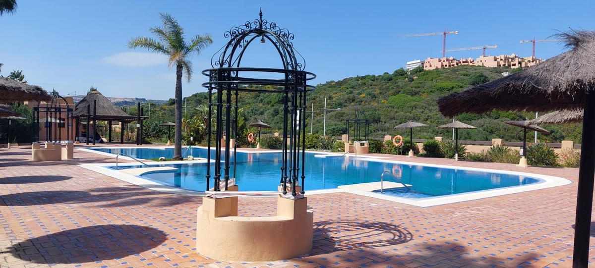 2 Bed Apartment for sale in La Duquesa Costa Del Sol, Málaga, Spain
