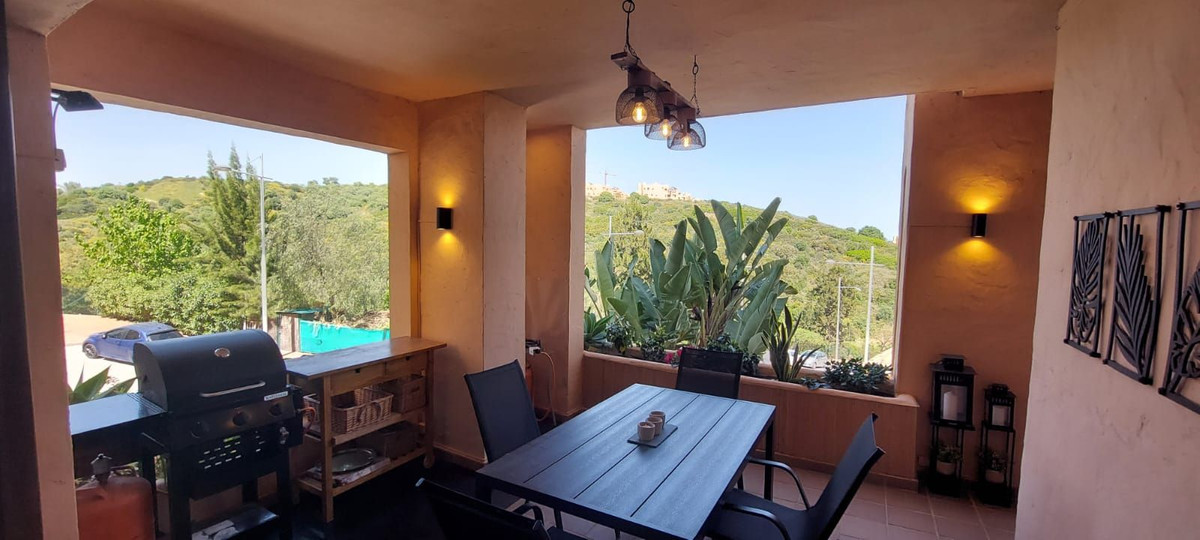 2 Bed Apartment for sale in La Duquesa Costa Del Sol, Málaga, Spain