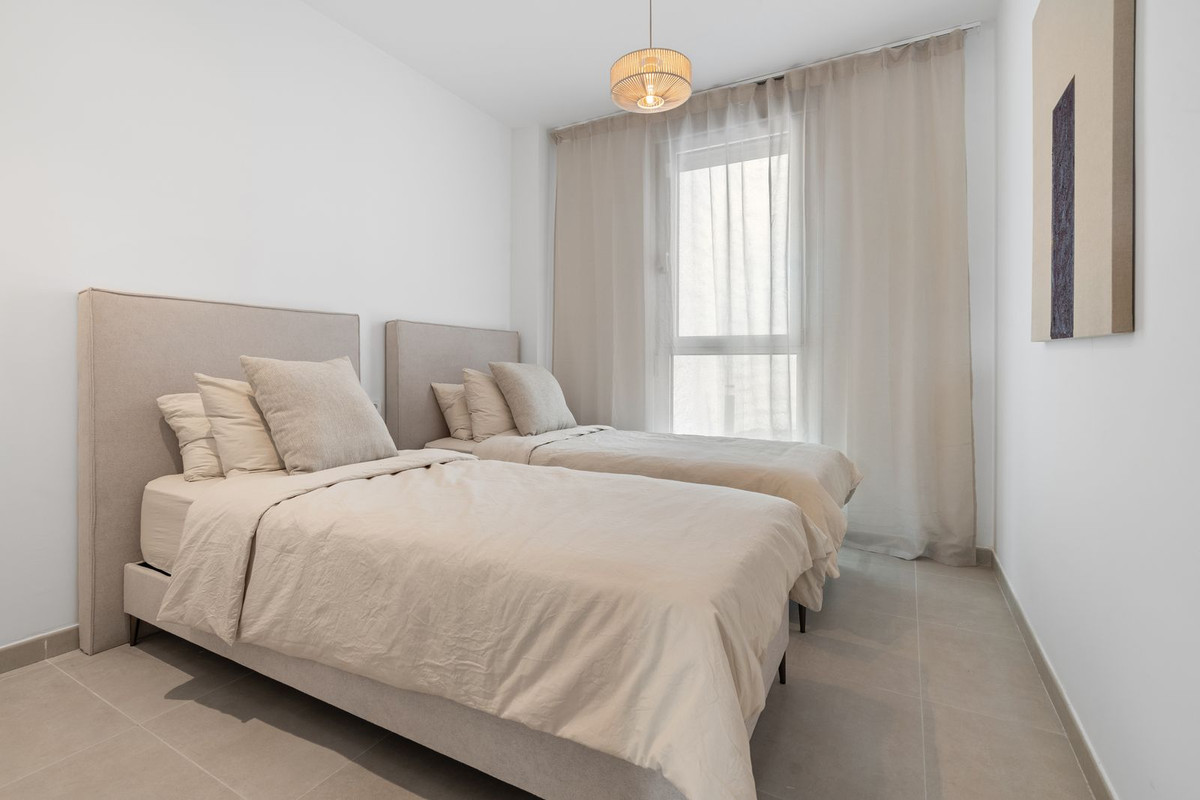 Se vende Apartamento Planta Baja de 2 dormitorios en Costa Del Sol, Málaga, España