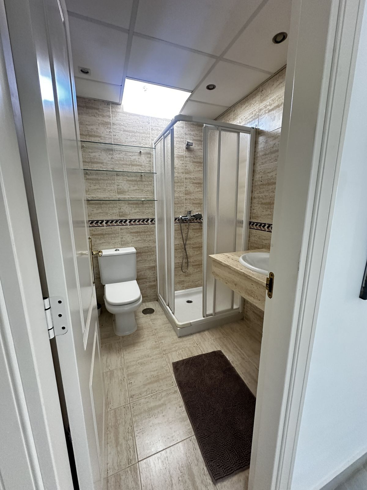 Se vende Apartamento Planta Media de 2 dormitorios en Costa Del Sol, Málaga, España