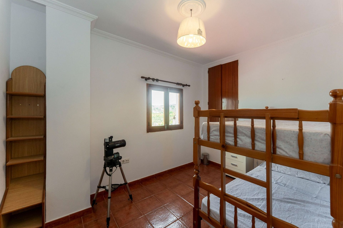 4 Bed Townhouse for sale in Coín Costa Del Sol, Málaga, Spain