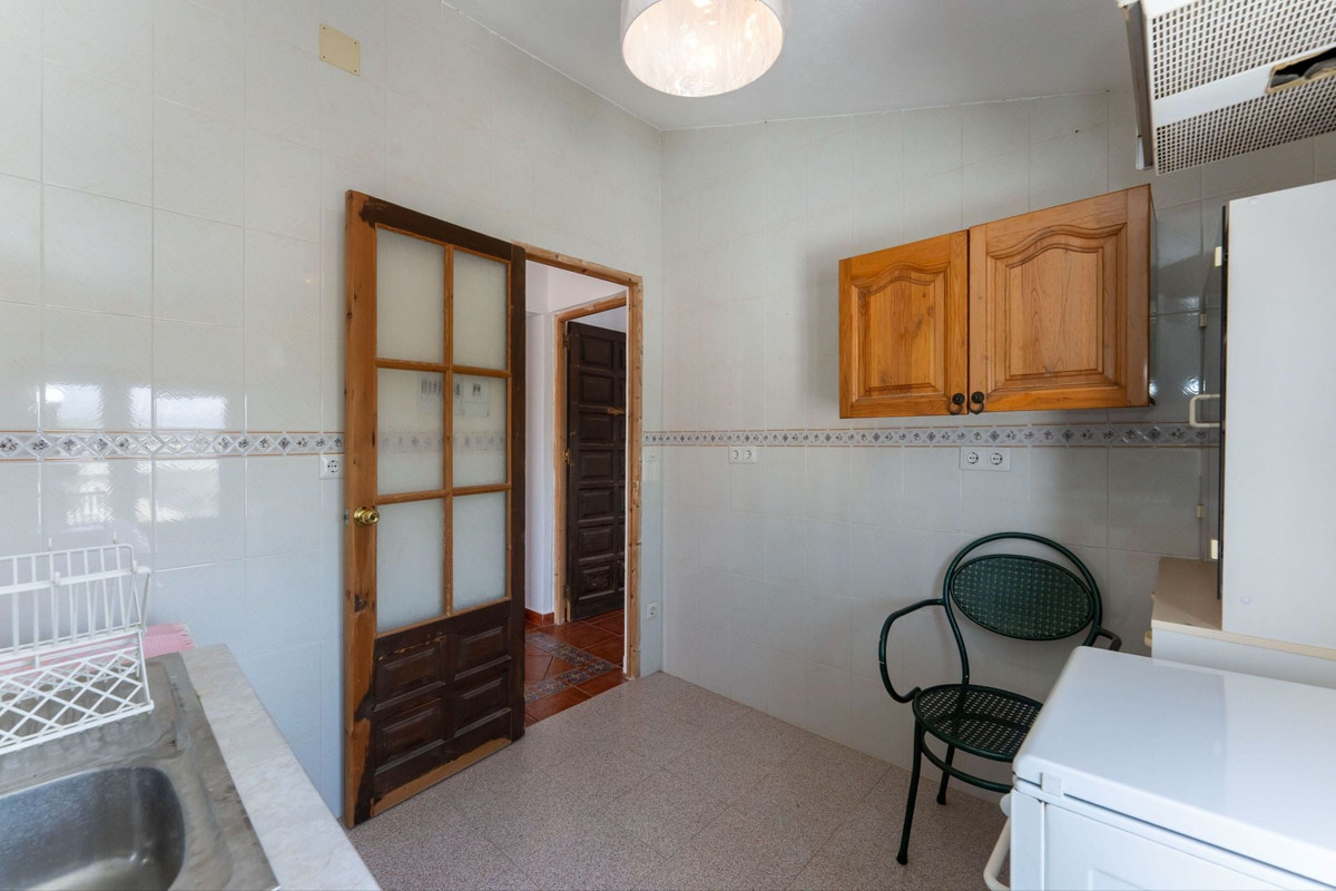 4 Bed Townhouse for sale in Coín Costa Del Sol, Málaga, Spain
