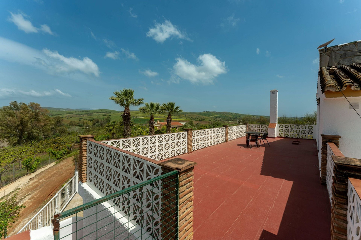 4 Bed Townhouse for sale in Coín Costa Del Sol, Málaga, Spain