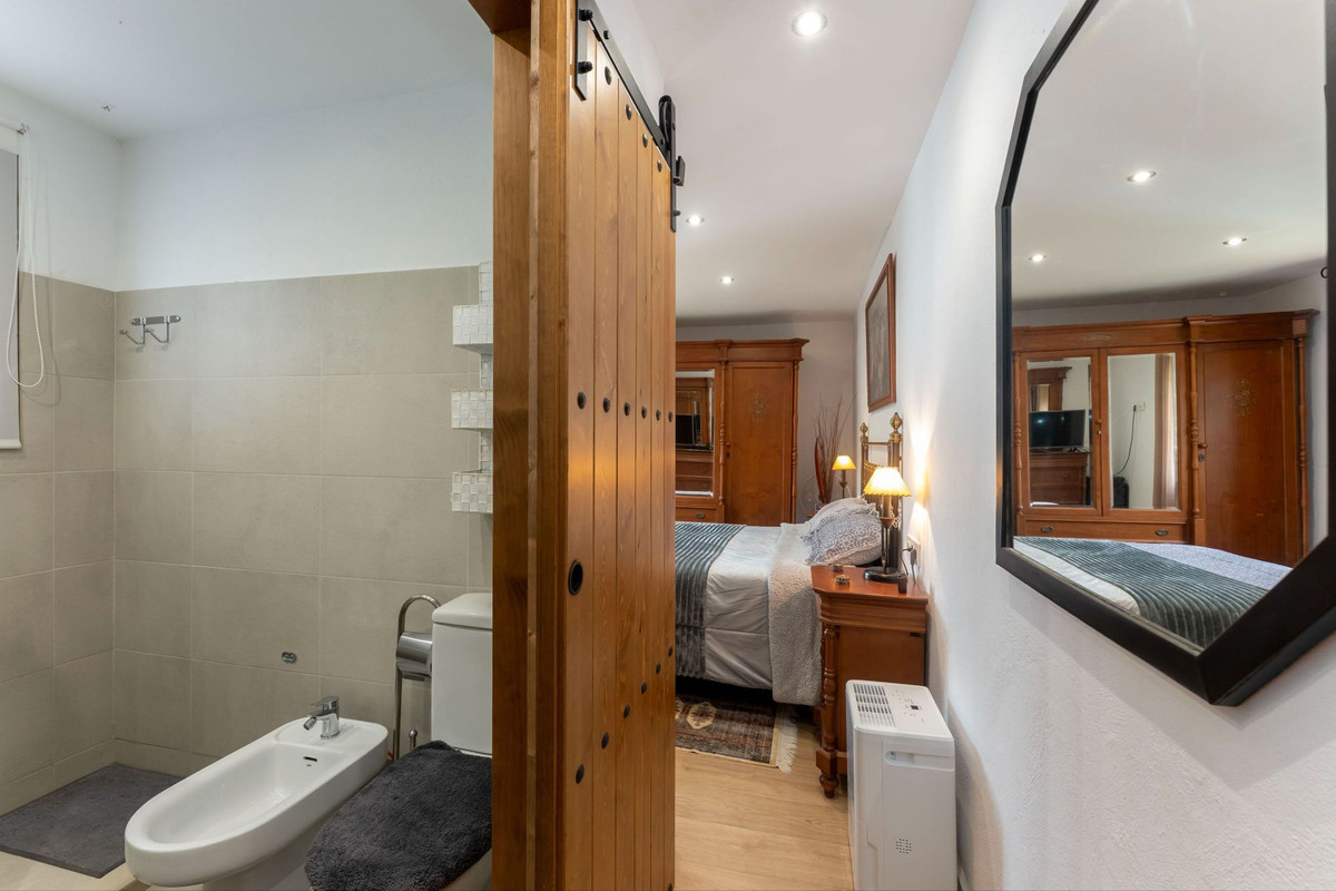3 Bed Townhouse for sale in Coín Costa Del Sol, Málaga, Spain