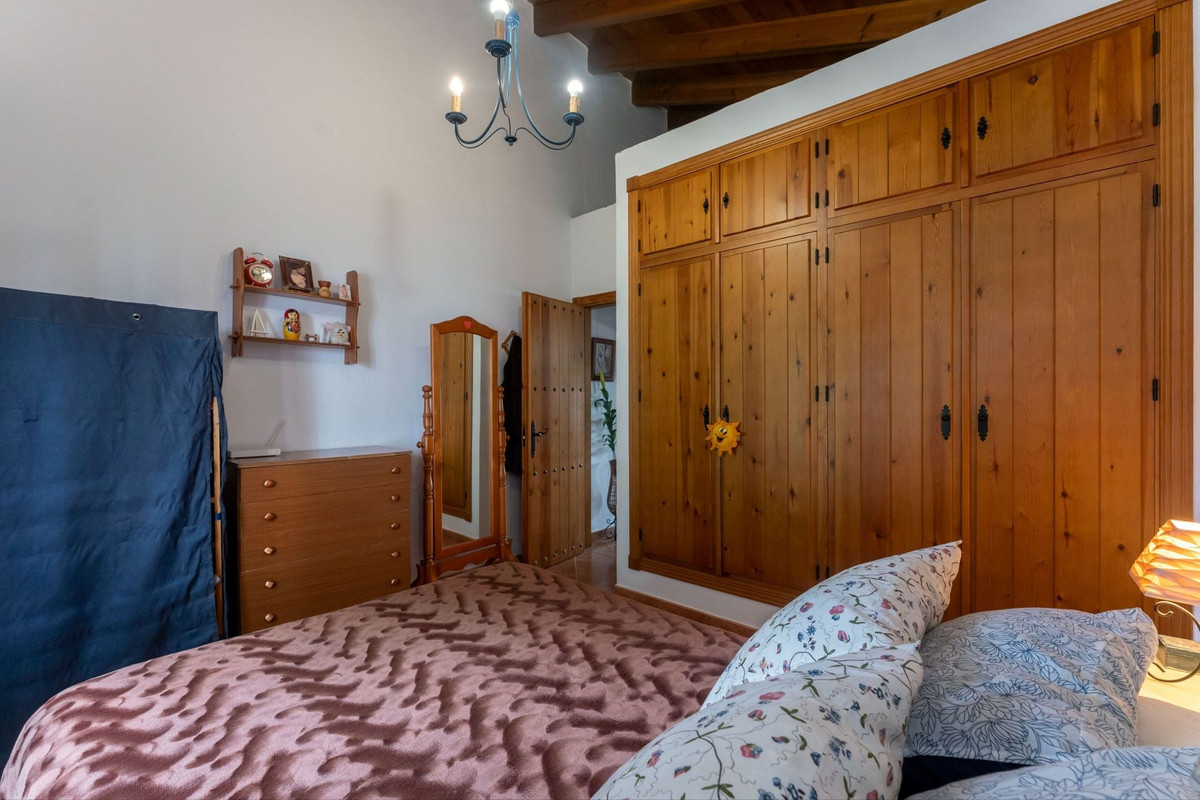 3 Bed Townhouse for sale in Coín Costa Del Sol, Málaga, Spain