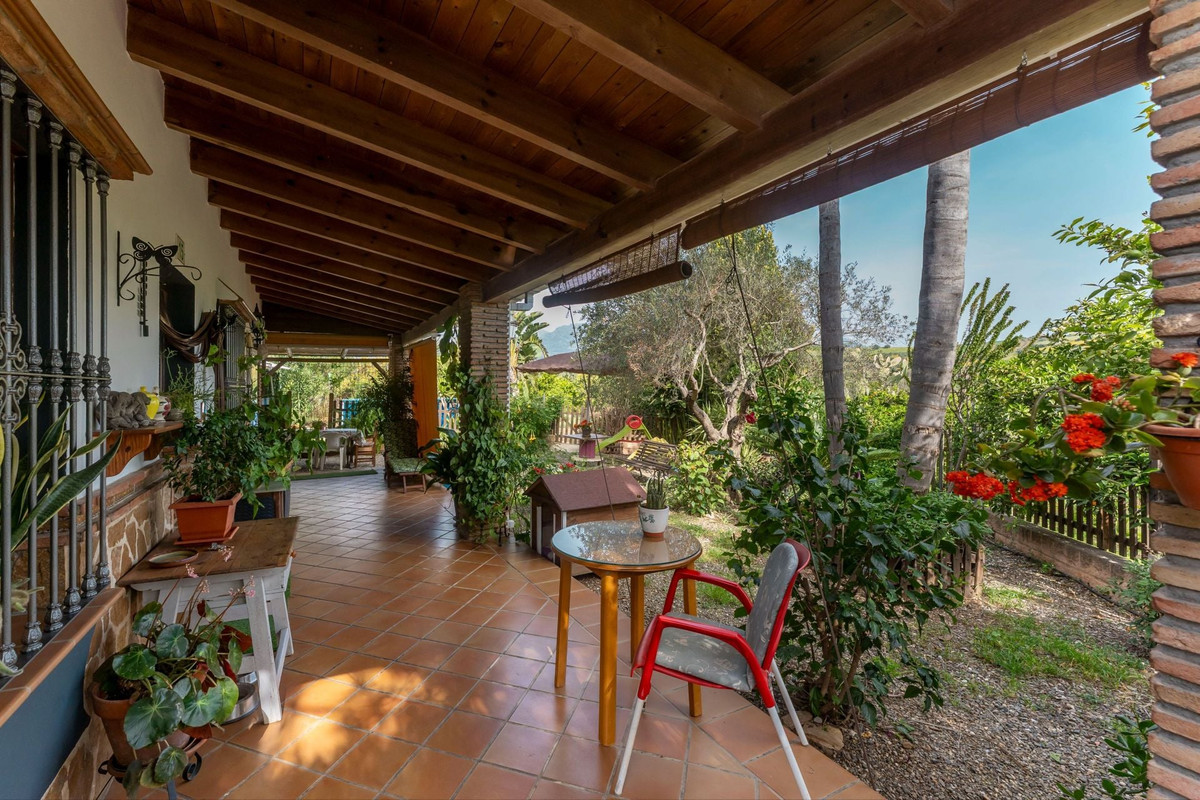 3 Bed Townhouse for sale in Coín Costa Del Sol, Málaga, Spain