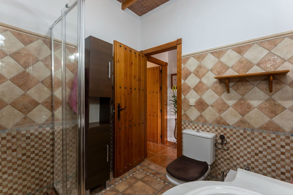 3 Bed Townhouse for sale in Coín Costa Del Sol, Málaga, Spain
