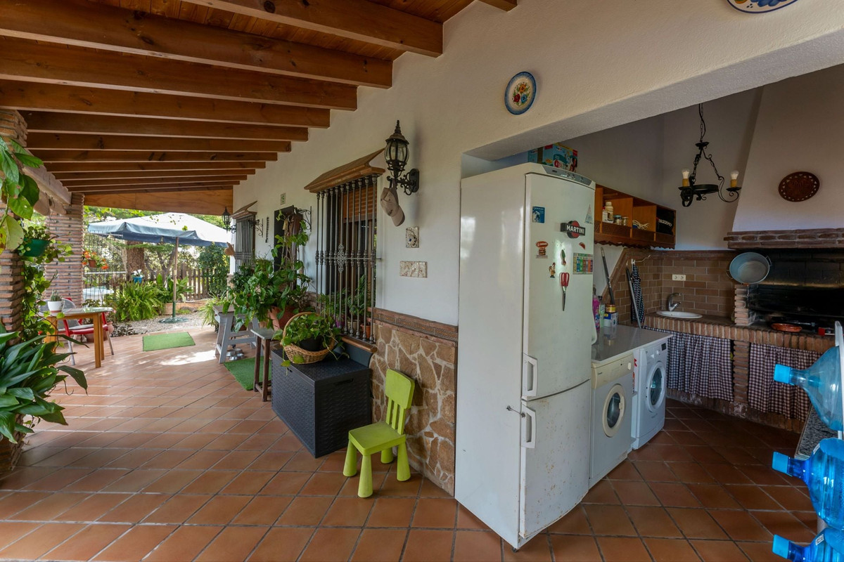 3 Bed Townhouse for sale in Coín Costa Del Sol, Málaga, Spain