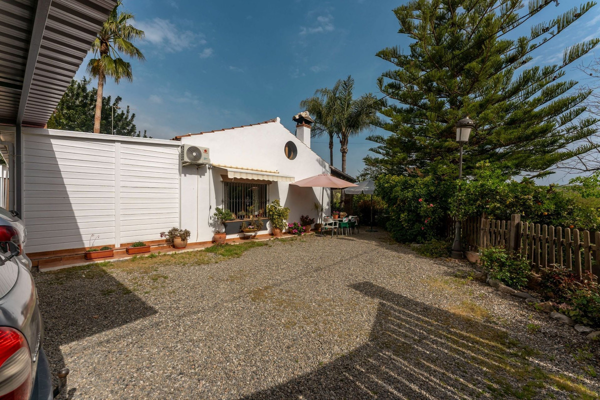 3 Bed Townhouse for sale in Coín Costa Del Sol, Málaga, Spain