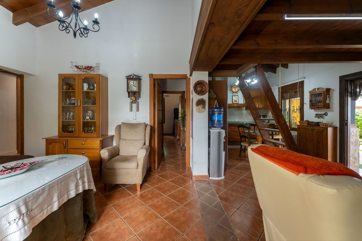 3 Bed Townhouse for sale in Coín Costa Del Sol, Málaga, Spain
