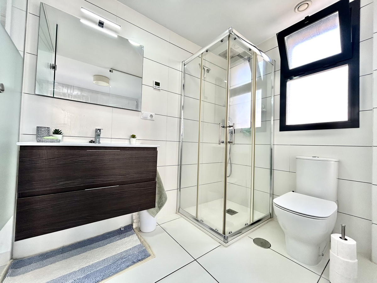 2 Bed Apartment for sale in Villamartin Costa Blanca, Alicante, Spain
