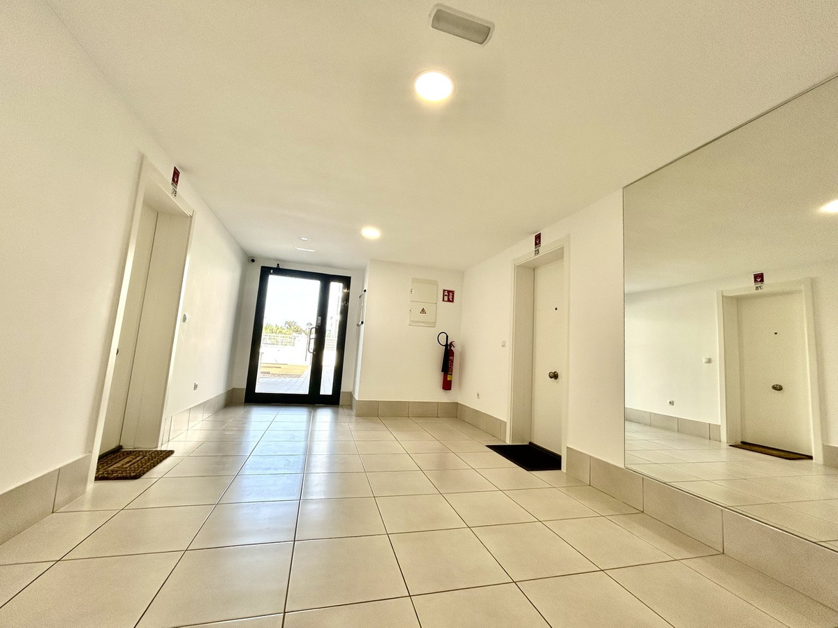 2 Bed Apartment for sale in Villamartin Costa Blanca, Alicante, Spain