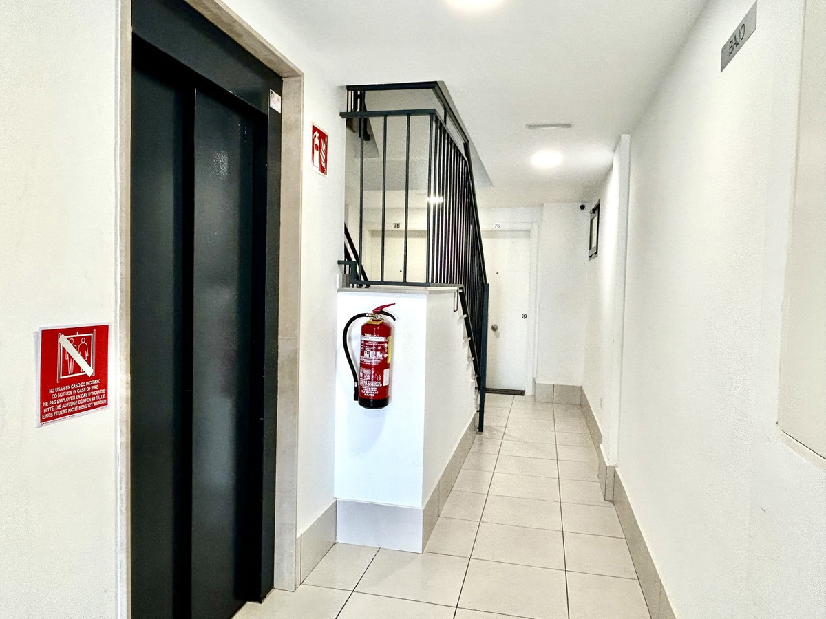 2 Bed Apartment for sale in Villamartin Costa Blanca, Alicante, Spain