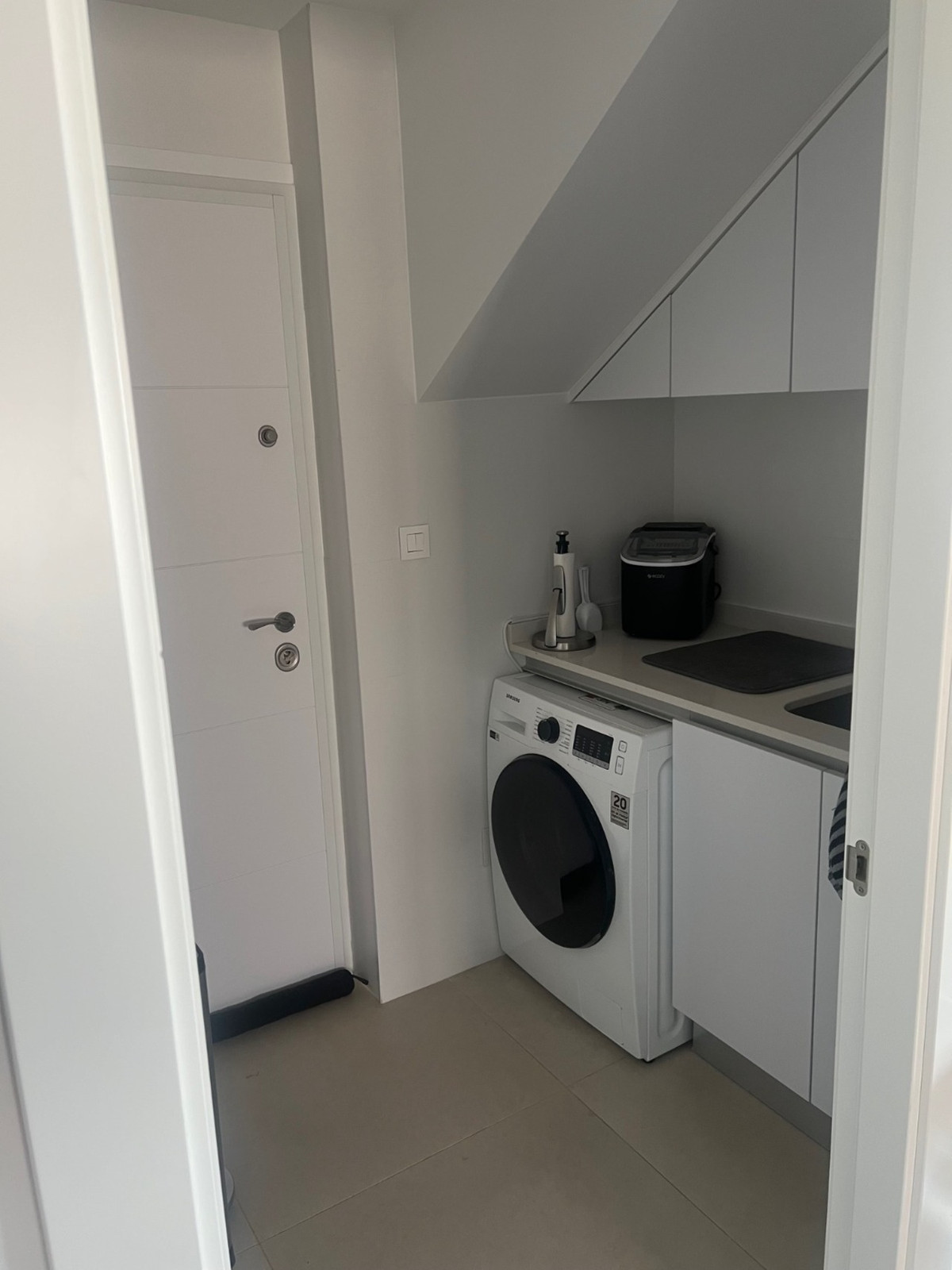 Se vende Villa - Chalet de 3 dormitorios en Costa Blanca, Alicante, España
