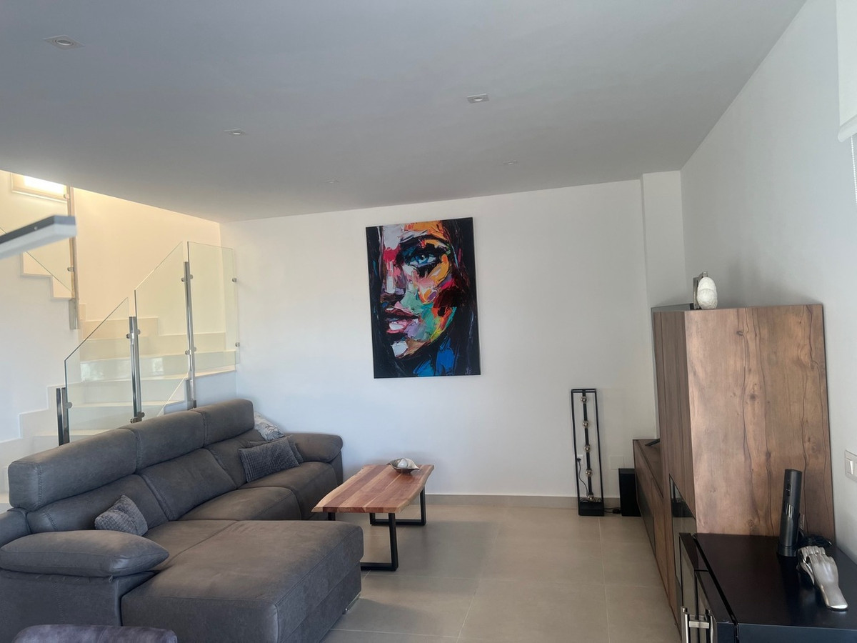 Se vende Villa - Chalet de 3 dormitorios en Costa Blanca, Alicante, España