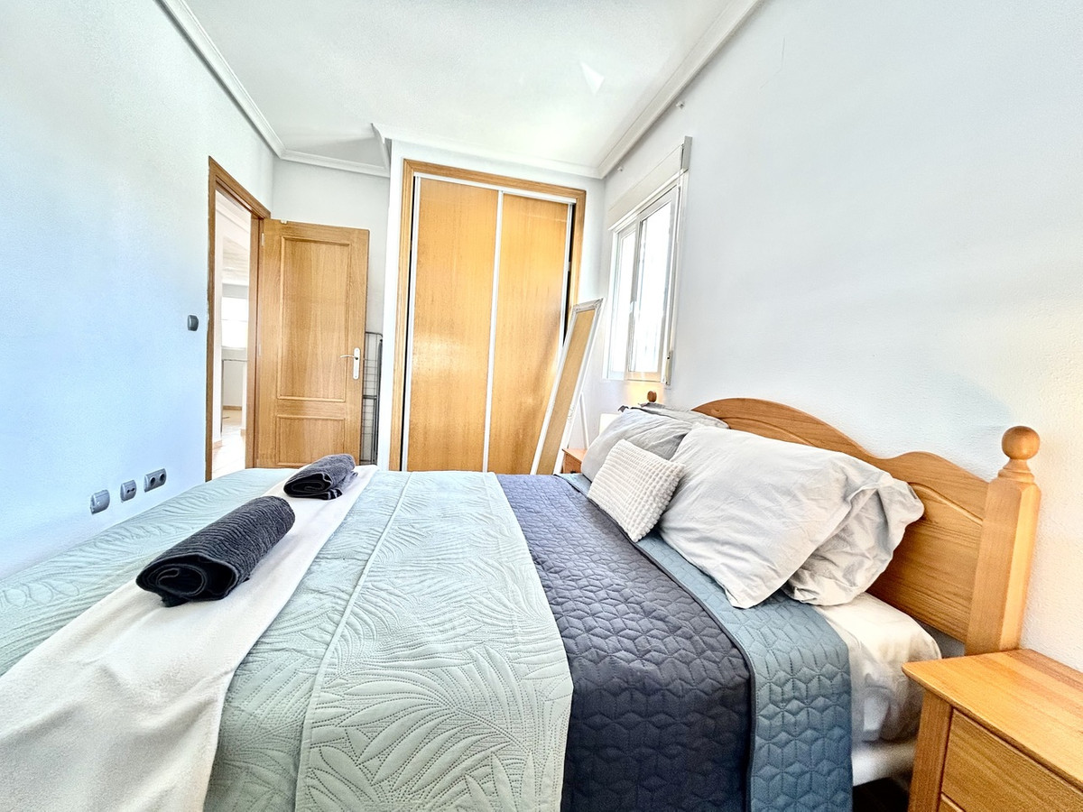 Se vende Apartamento Planta Baja de 2 dormitorios en Costa Blanca, Alicante, España