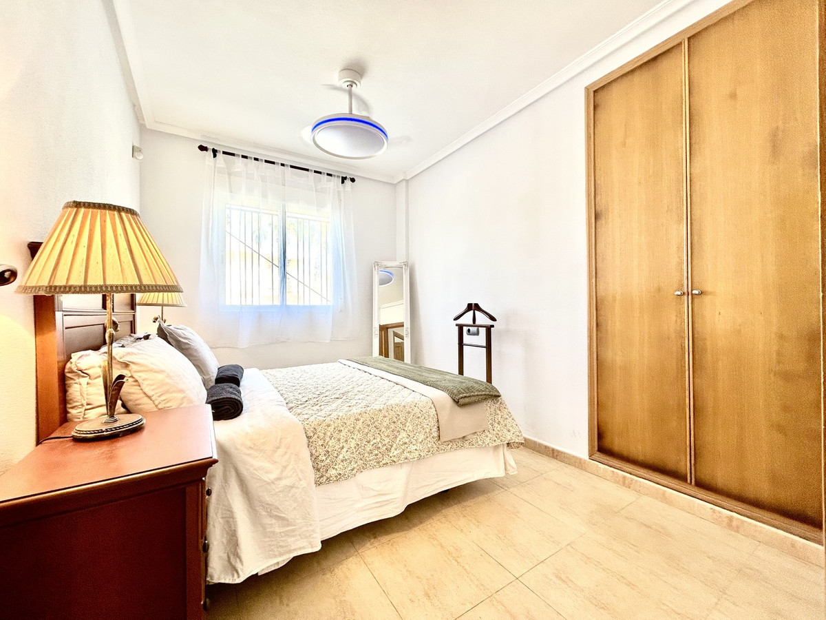 Se vende Apartamento Planta Baja de 2 dormitorios en Costa Blanca, Alicante, España