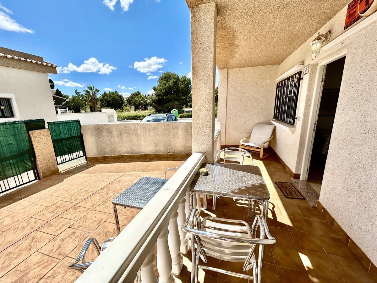 Se vende Apartamento Planta Baja de 2 dormitorios en Costa Blanca, Alicante, España