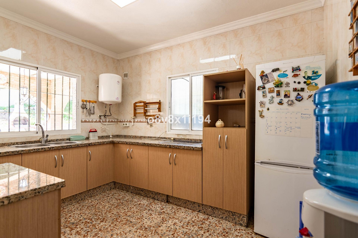 Se vende Finca - Cortijo de 3 dormitorios en Costa Del Sol, Málaga, España