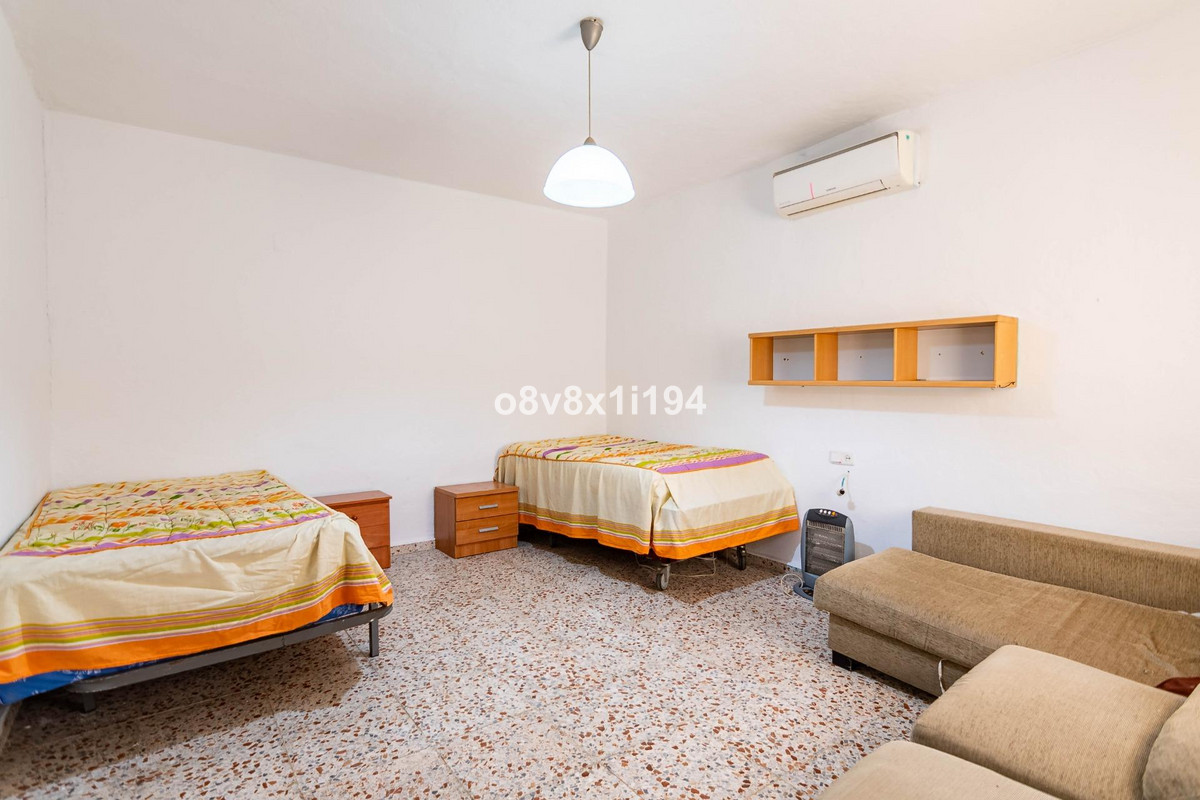 Se vende Finca - Cortijo de 3 dormitorios en Costa Del Sol, Málaga, España
