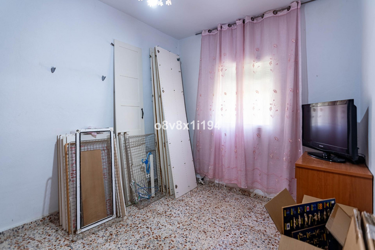 Se vende Finca - Cortijo de 3 dormitorios en Costa Del Sol, Málaga, España