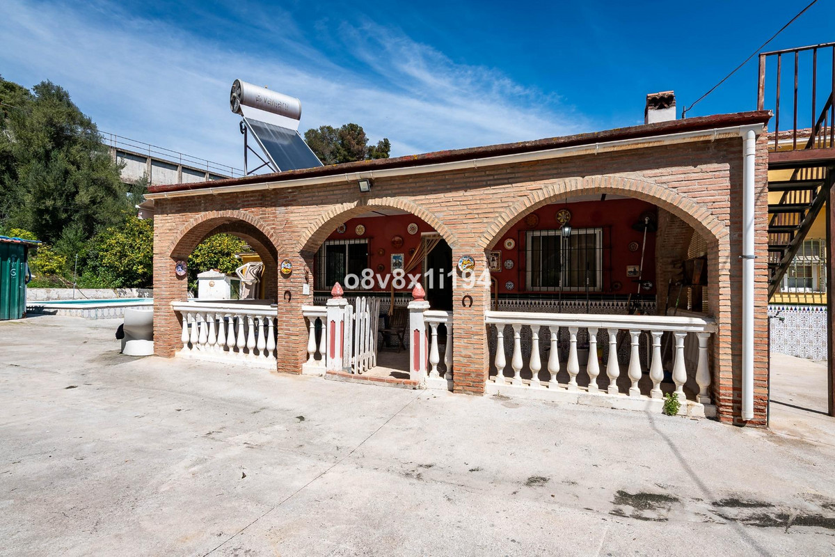 Se vende Finca - Cortijo de 3 dormitorios en Costa Del Sol, Málaga, España