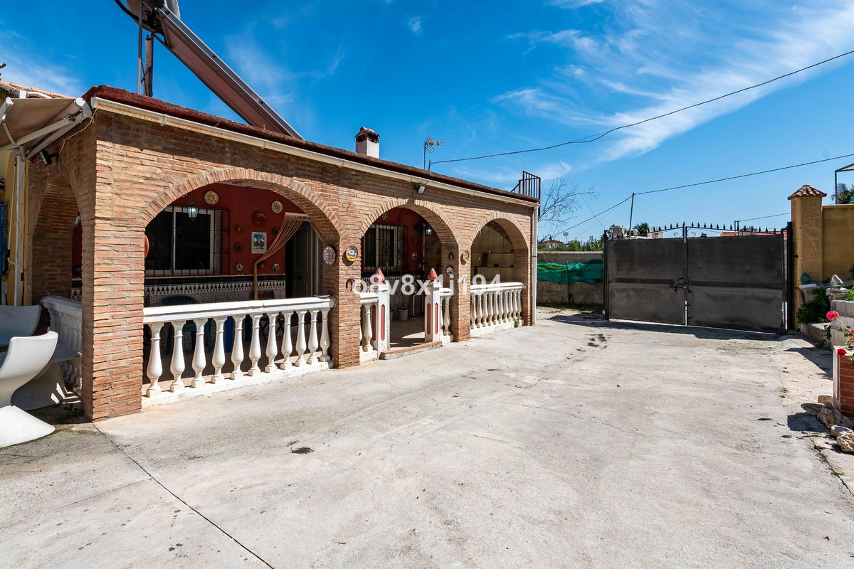 Se vende Finca - Cortijo de 3 dormitorios en Costa Del Sol, Málaga, España