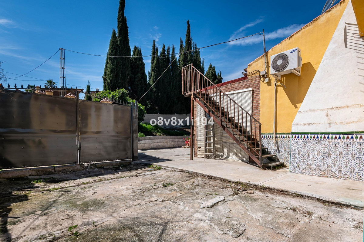 Se vende Finca - Cortijo de 3 dormitorios en Costa Del Sol, Málaga, España