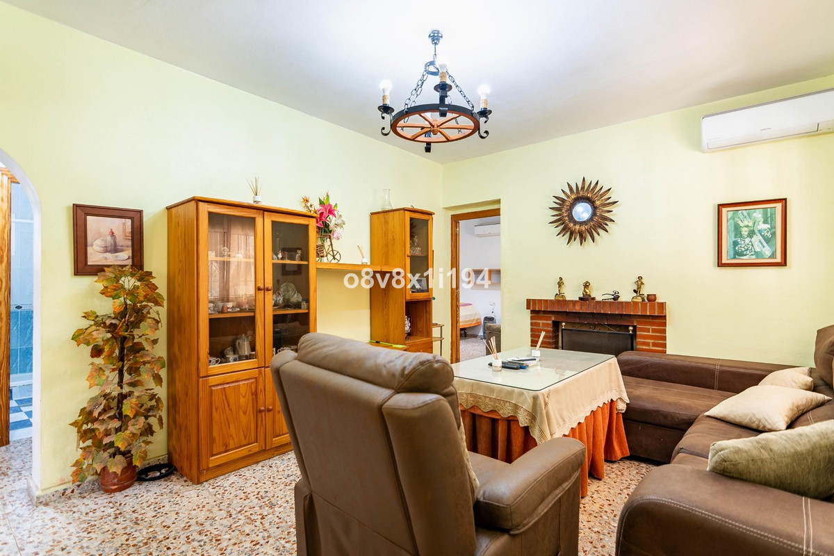 Se vende Finca - Cortijo de 3 dormitorios en Costa Del Sol, Málaga, España