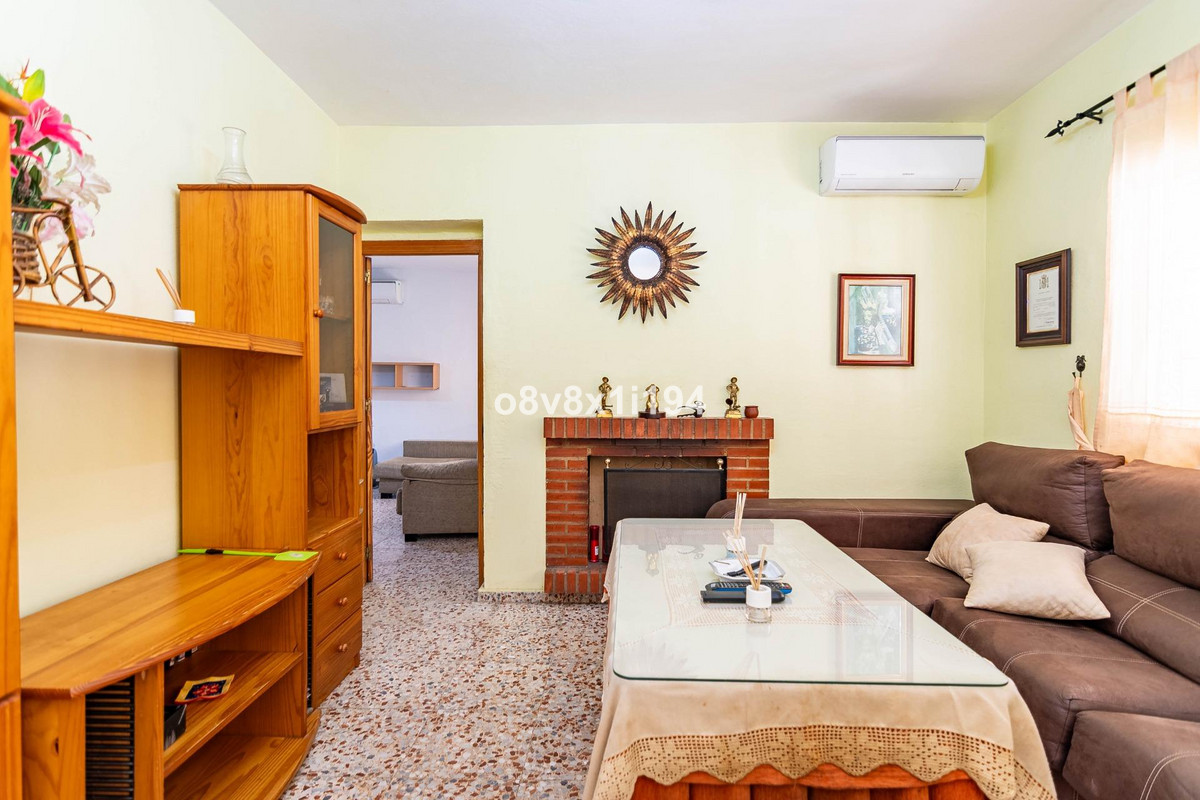 Se vende Finca - Cortijo de 3 dormitorios en Costa Del Sol, Málaga, España