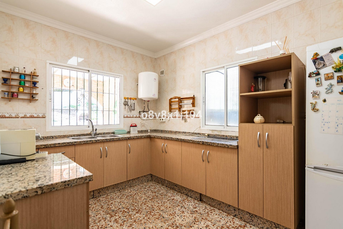 Se vende Finca - Cortijo de 3 dormitorios en Costa Del Sol, Málaga, España