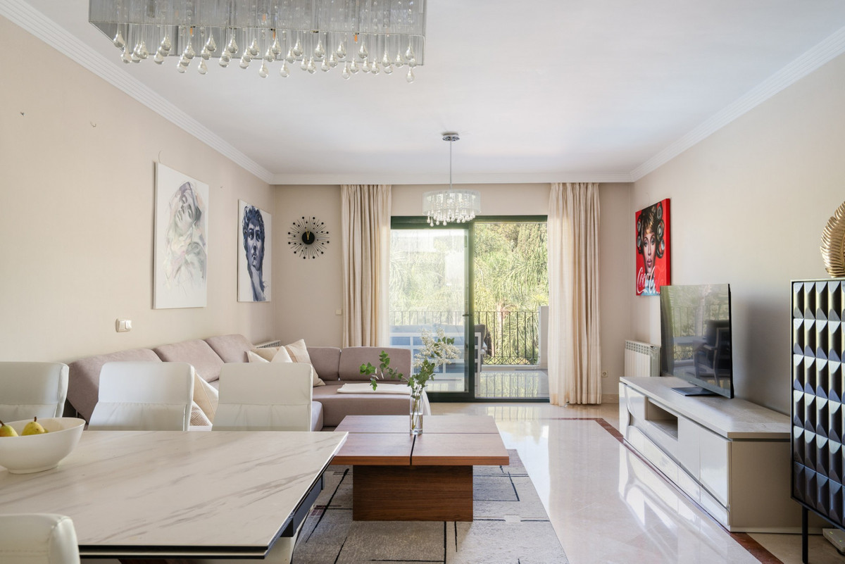 3 Bed Apartment for sale in Nueva Andalucía Costa Del Sol, Málaga, Spain