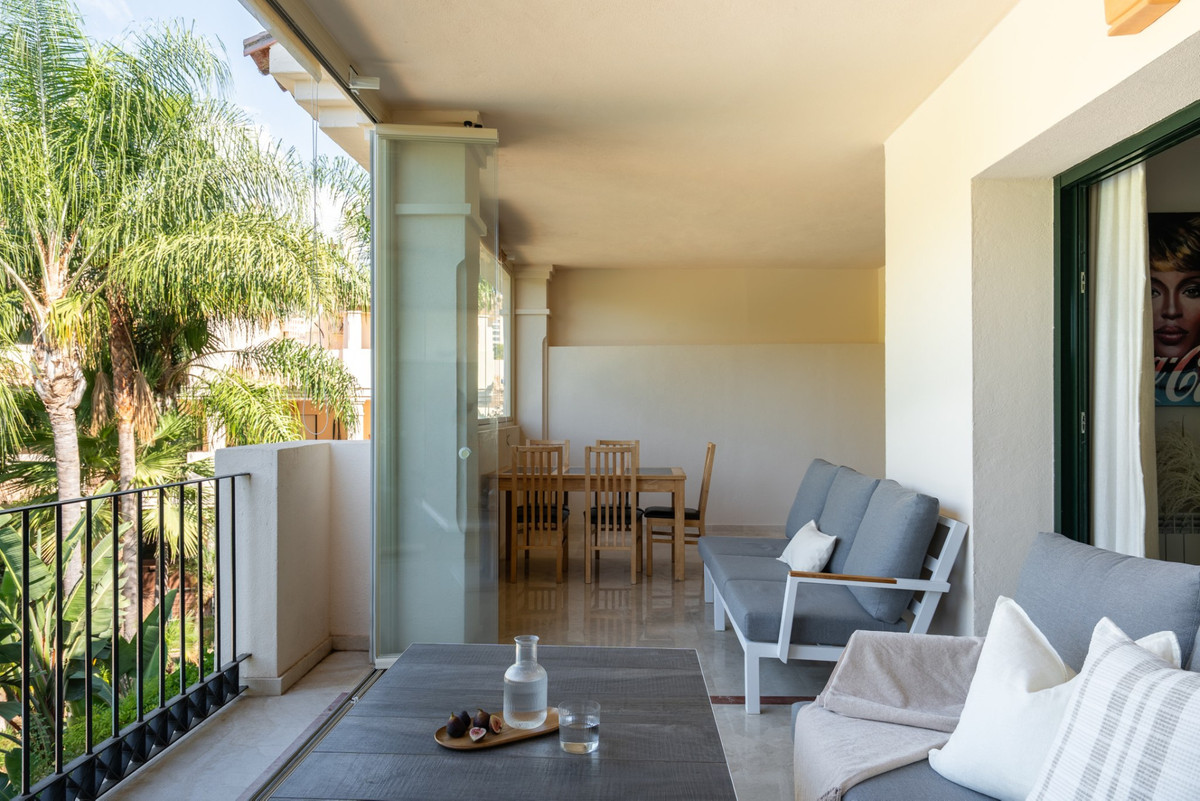 3 Bed Apartment for sale in Nueva Andalucía Costa Del Sol, Málaga, Spain